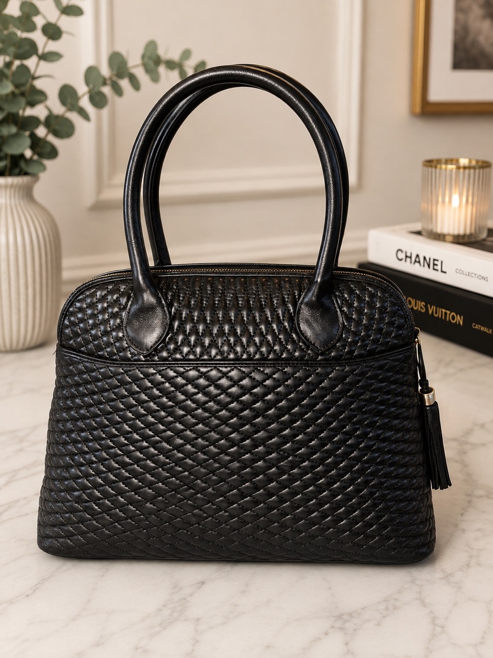 Vintage Bally Black Quilted Lambskin Dome Satchel, leather lined | Made in Italy - Picture 2 of 15
